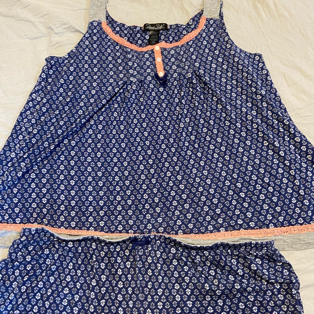 Ladies pajamas